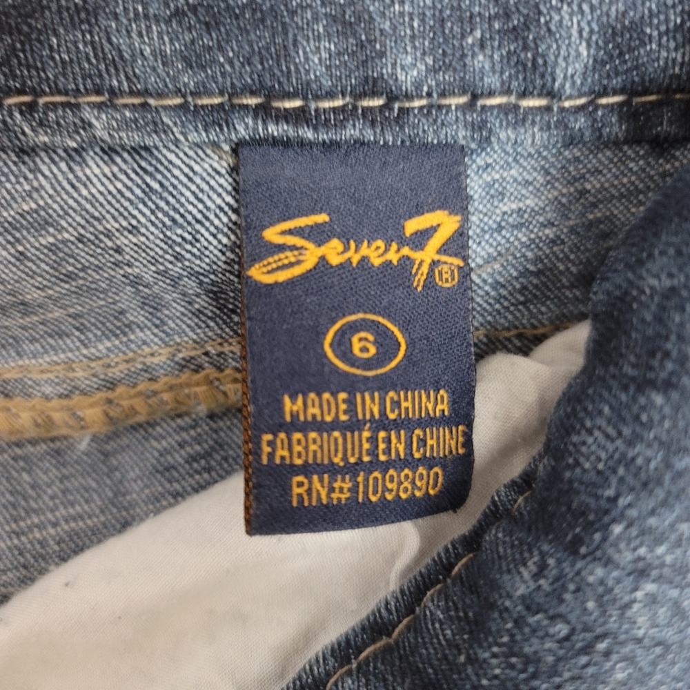 Seven 7 Capris - Picture 7 of 10